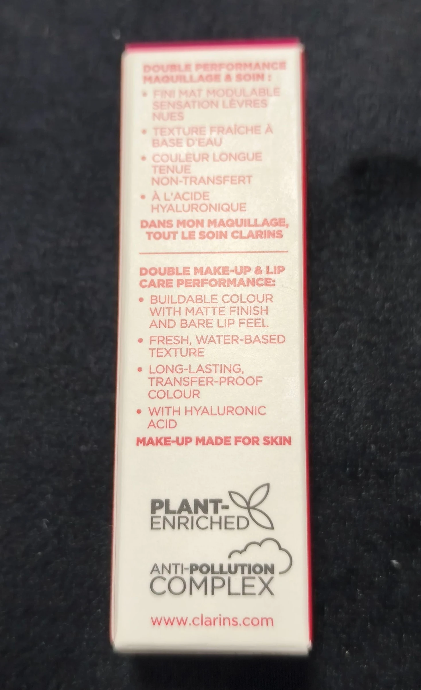 Neceser com batom da Clarins e cremes. – photo 8